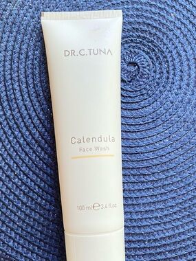 Calendula Face Wash Farmasi